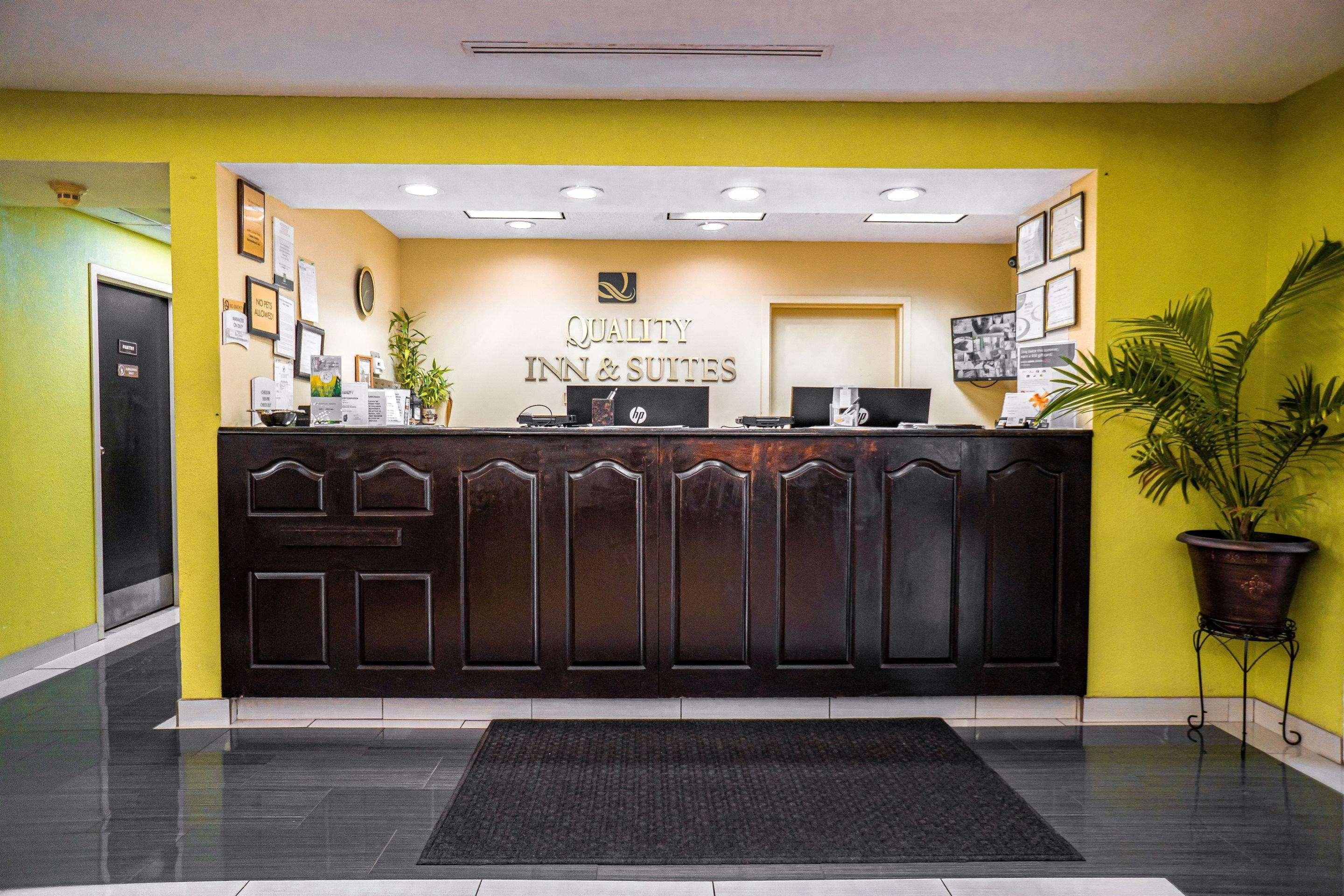 Quality Inn & Suites Near Six Flags - Austell Zewnętrze zdjęcie
