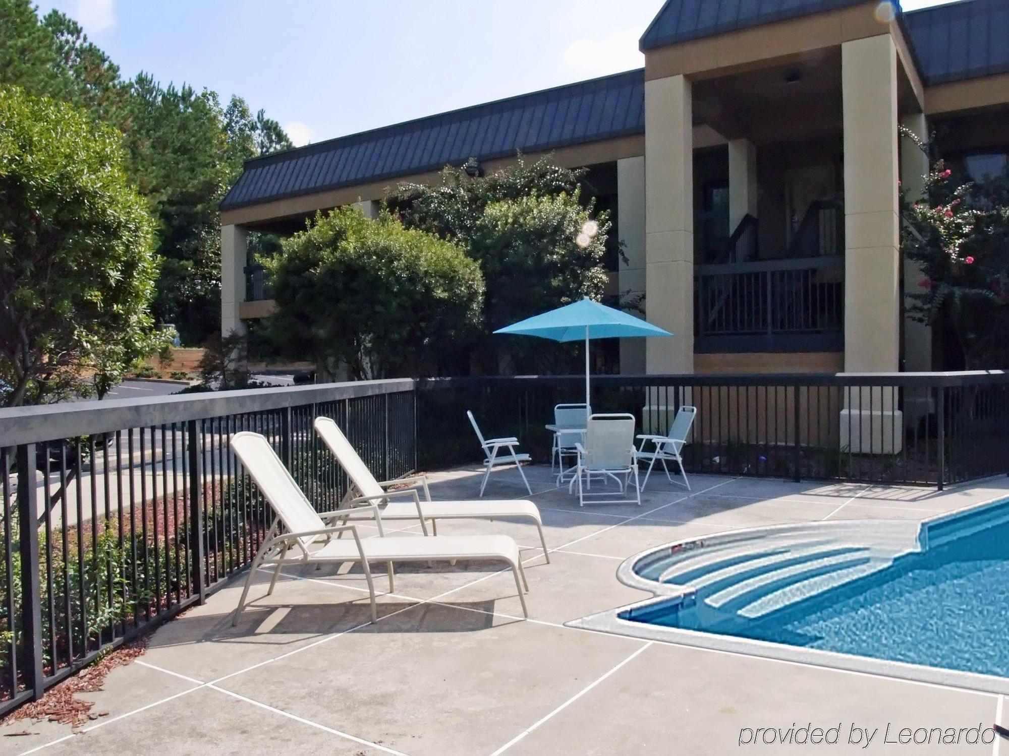 Quality Inn & Suites Near Six Flags - Austell Zewnętrze zdjęcie