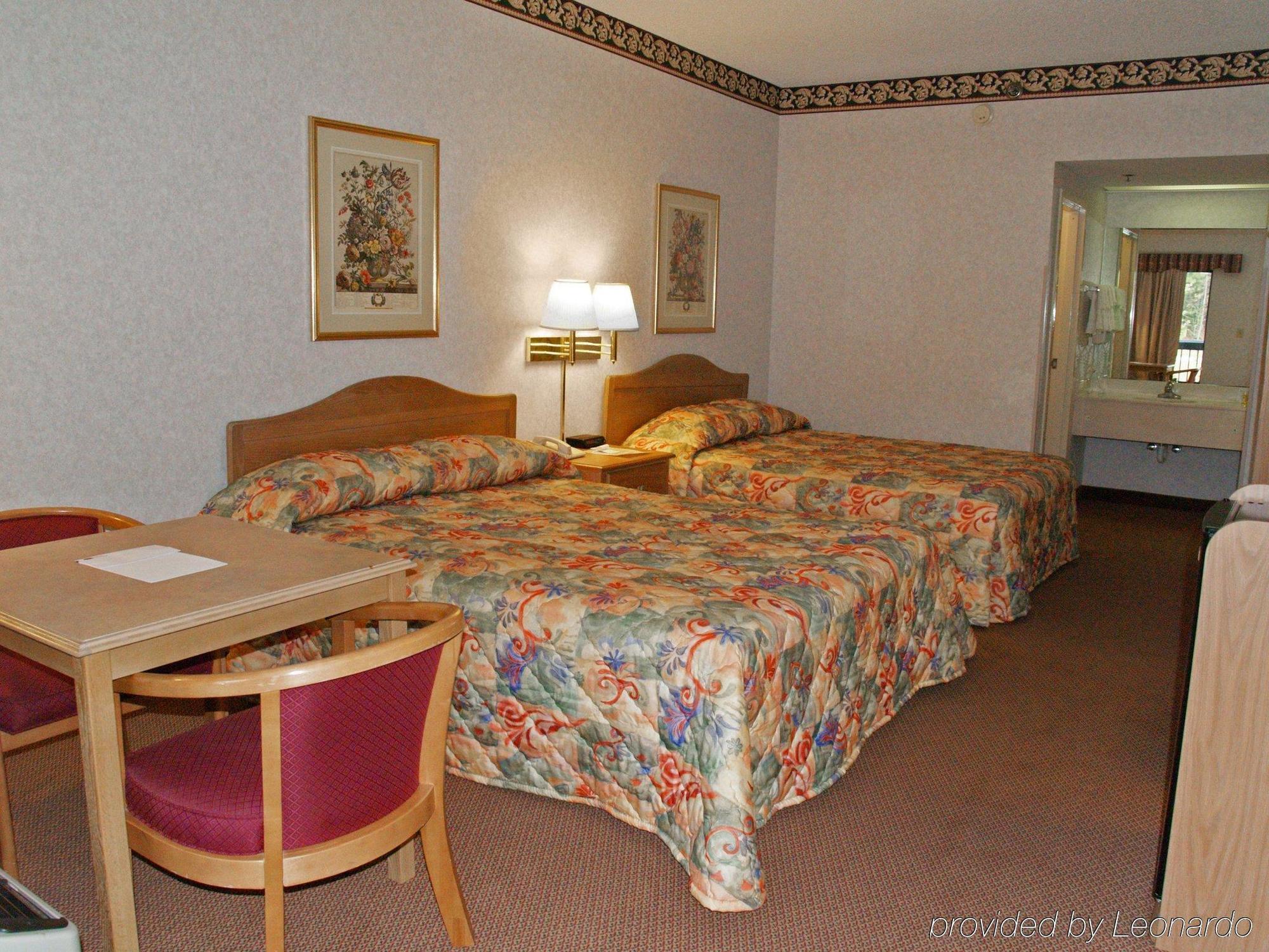 Quality Inn & Suites Near Six Flags - Austell Zewnętrze zdjęcie